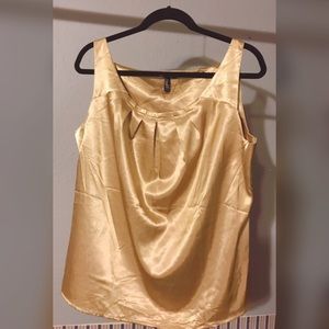 Beautiful Gold Like Silk Top!